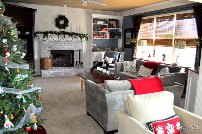 christmas mantle 2012 (decorating a holiday mantle) @cleverlyinspired (13)