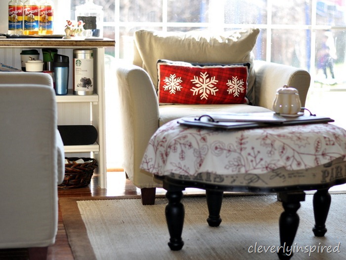 holiday decorating in the kitchen @cleverlyinspired (5)