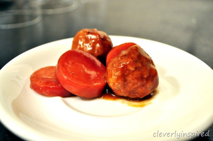 easy slow cooker sausage and meatball recipe (3)