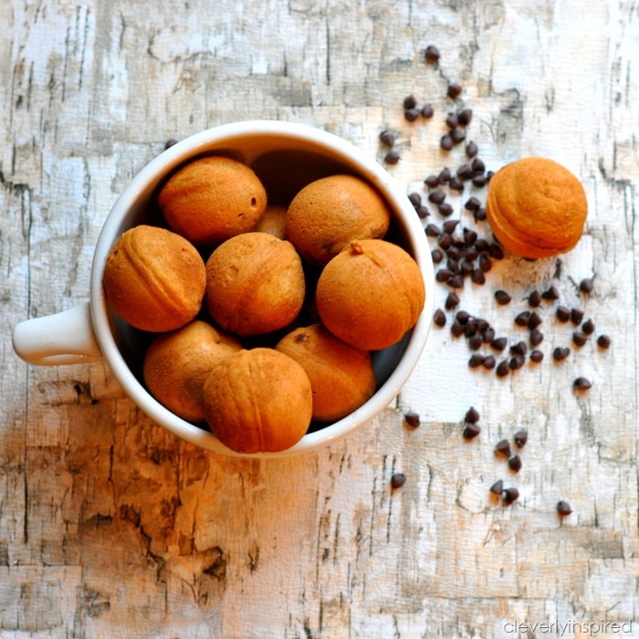 chocolate cinnamon donut holes baking with almond flour @cleverlyinspired (4)