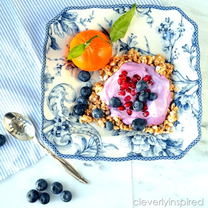 fresh blueberry whipped cream recipe @cleverlyinspired (2)