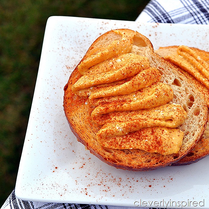 cinnamon pumpkin cream cheese recipe @cleverlyinspired (1)