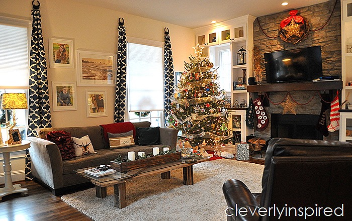 casual christmas decor @cleverlyinspired (12)