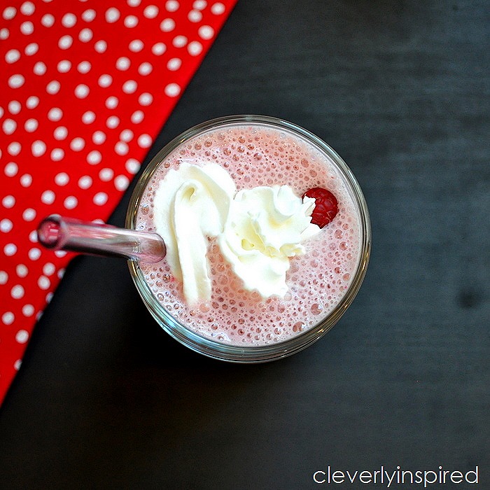 raspberry creme protein smoothie @cleverlyinspired (3)