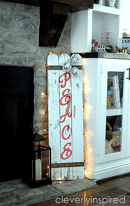 DIY Christmas sign reclaimed fence @cleverlyinspired (6)