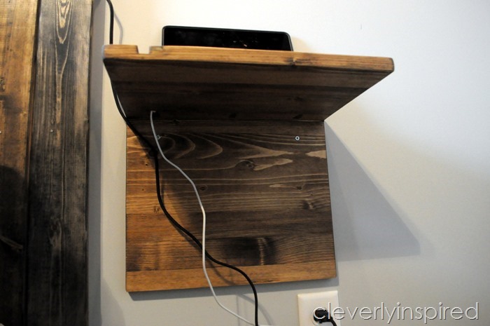 diy floating shelf charging stand @cleverlyinspired (4)