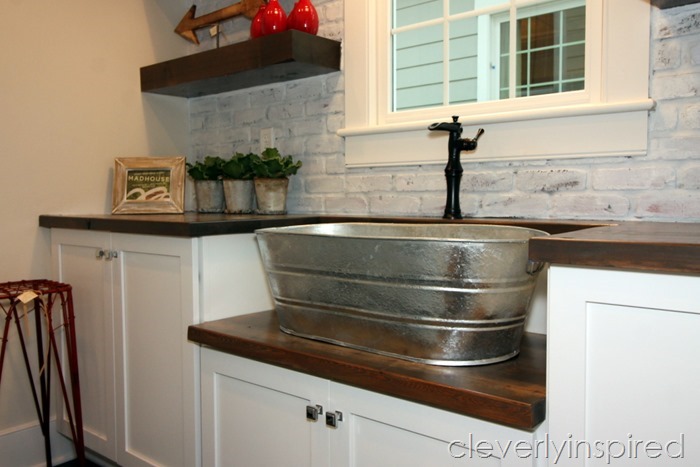 farmhouse laundry room @cleverlyinspired (2)